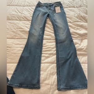 Kancan jeans 9/28 nwt